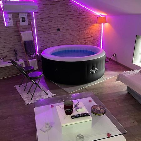 Love'Room Trèbes Zewnętrze zdjęcie