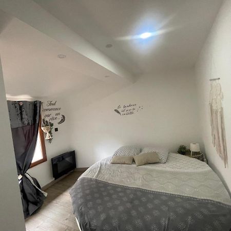 Love'Room Trèbes Zewnętrze zdjęcie