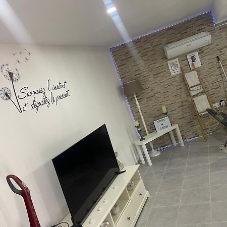 Love'Room Trèbes Zewnętrze zdjęcie