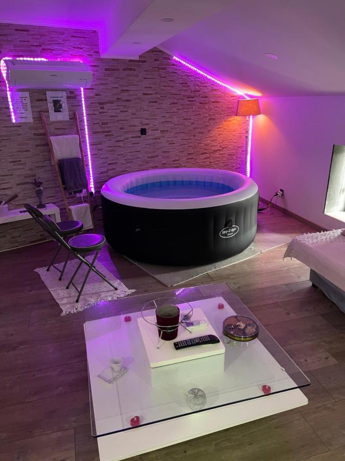 Love'Room Trèbes Zewnętrze zdjęcie
