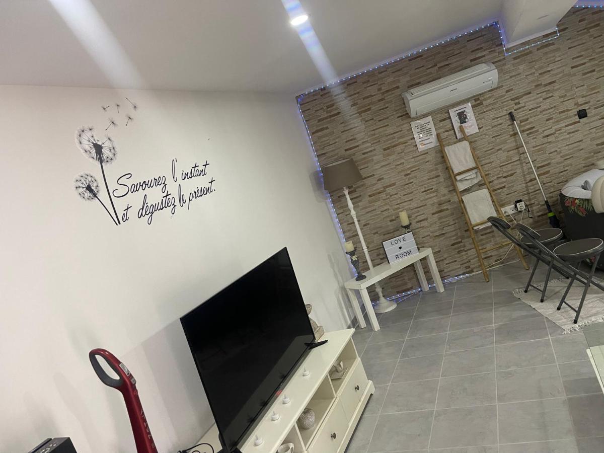 Love'Room Trèbes Zewnętrze zdjęcie